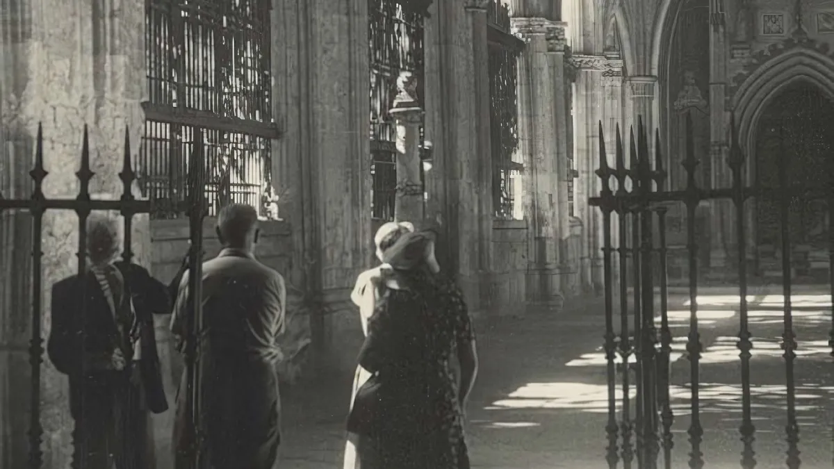 "El despertar turístico de la Catedral Primada 1899-1964"